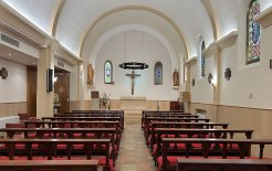 La iglesia en la Masía, antiguo Mas Vicens, al lado de la Casa. 