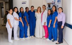 Equipo médico y asistencial del nuevo centro, con consultas de medicina general y otras especialidades.