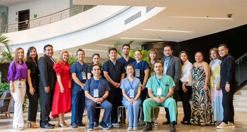 Participantes en el Tercer Curso de Endoscopia Terapéutica Avanzada, en la Clínica Nuestra Señora de los Remdios (Cali, Colombia)